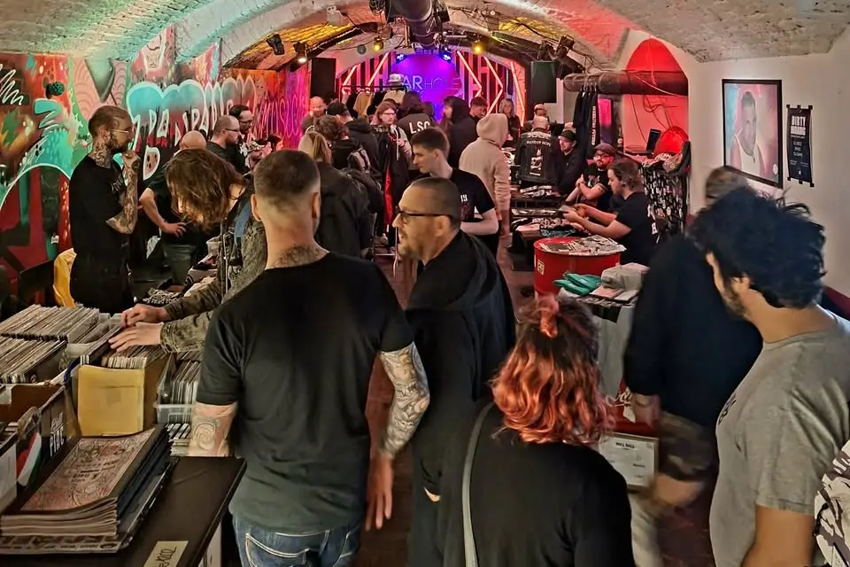 Merch piac a BARHole-ban! Vol. 4 koncert Budapesten (BAR Hole Music)