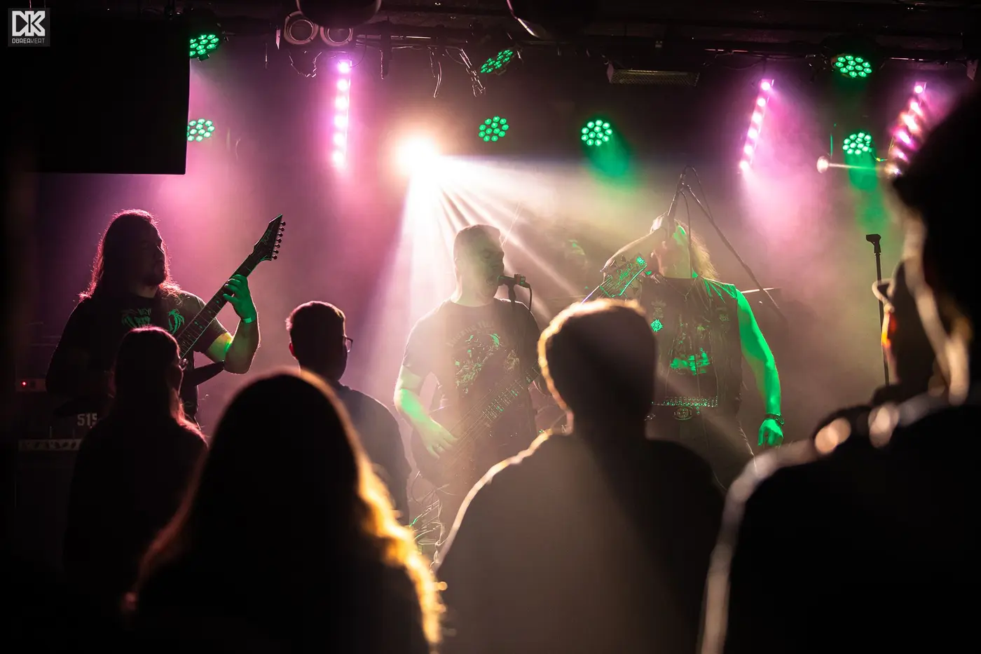 NO FACE NO CASE (CZ) | SPLITLEAF | STILL COLD koncert Budapesten (Dürer Kert)