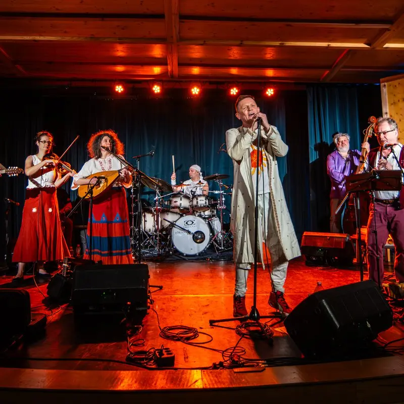 Vágtázó Csodaszarvas Klub - vendég: Csáji László