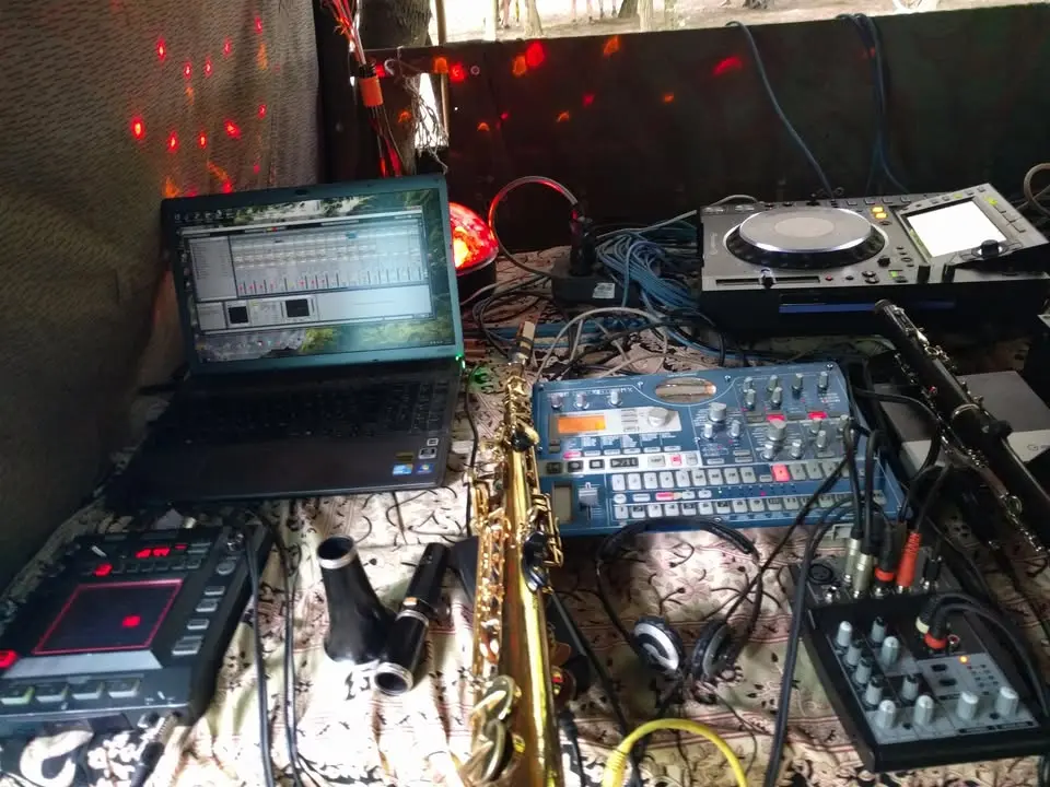 Nanotopia: the outer limits of jazz'n'bass koncert Budapesten (KAZI)
