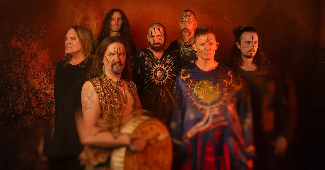 Vágtázó Halottkémek / Itinera