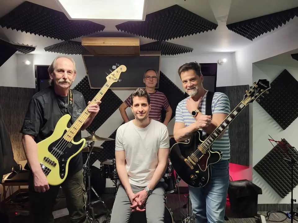 Rizikó Szektor - Faludi József Emlékkoncert koncert – Lámpás