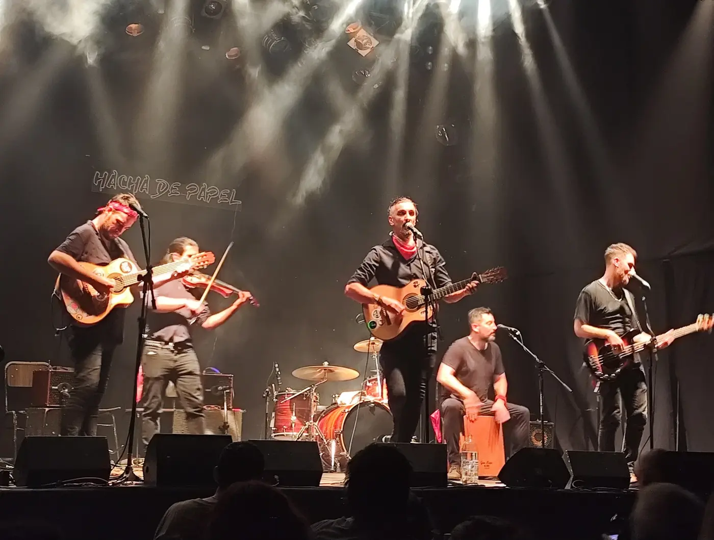Hacha de Papel koncert Budapesten (Lámpás)