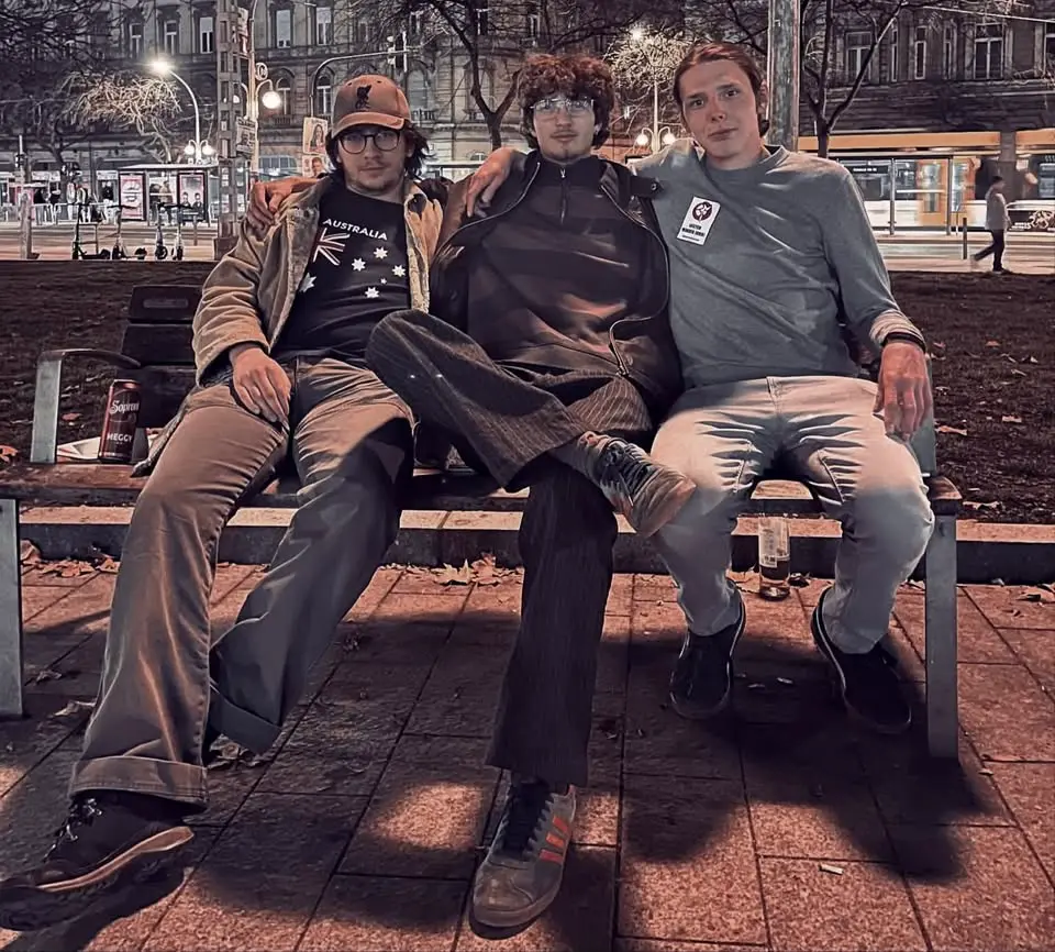 HTE:RO SAPIENS koncert Budapesten (Lámpás)