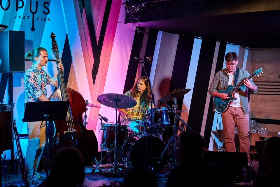 Transient Trio koncert Budapesten (Lámpás)