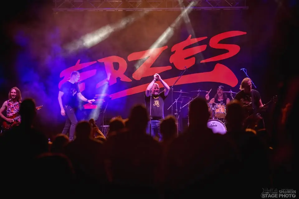 Érzés koncert, vendég: Bikini Tribute, Budapest Legenda Center