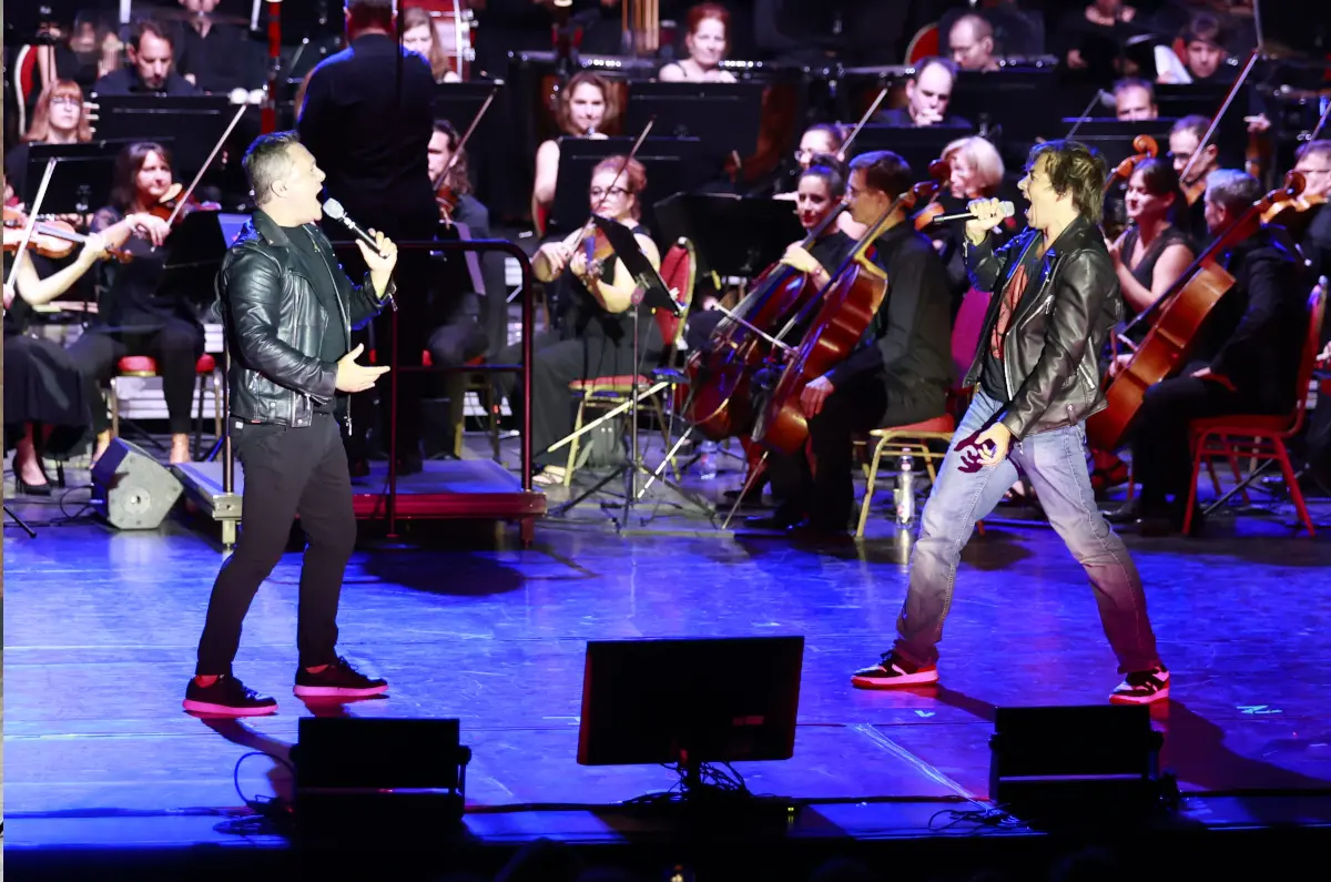 QUEEN Symphony & Koncertshow Sztárvendégek: Serbán Attila és Szemenyei János Karmester: Guido Mancusi koncert Budapesten (Margitszigeti Szabadtéri Színház)