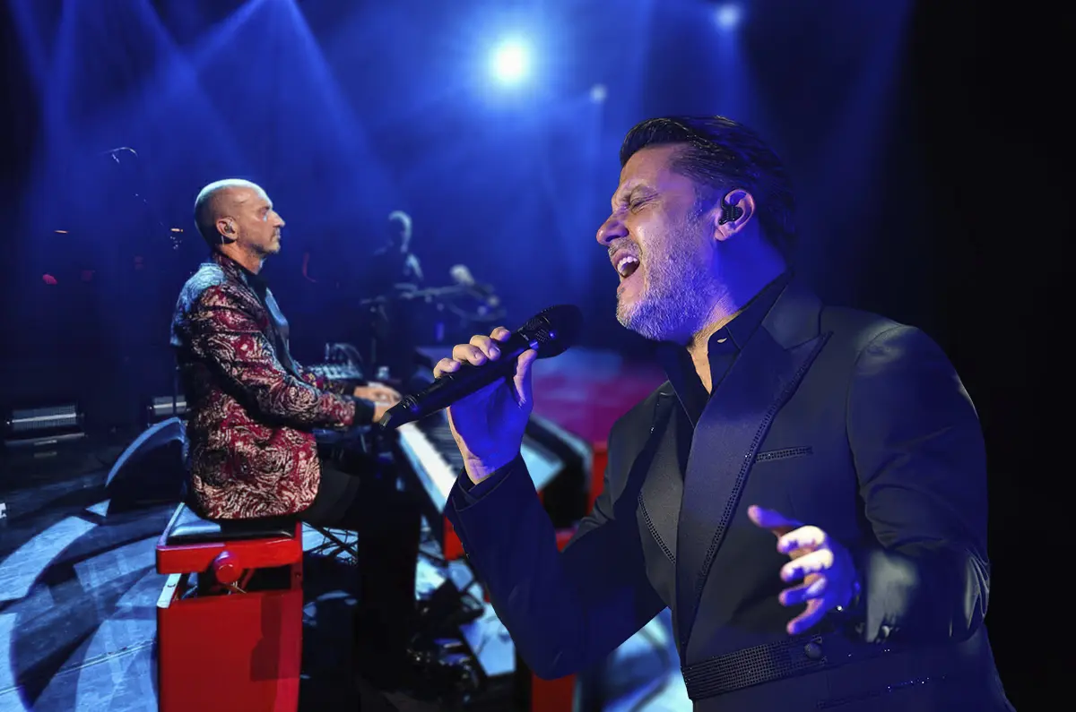 EGY NYÁRI ESTE Kökény Attila & Rakonczai Viktor koncert koncert Budapesten (Margitszigeti Szabadtéri Színház)