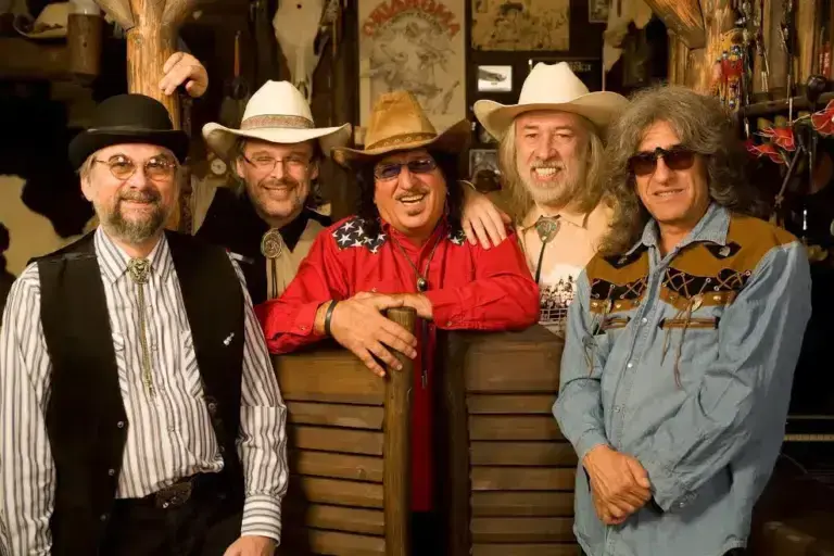 100 Folk Celsius koncert Budapesten (MOMkult)