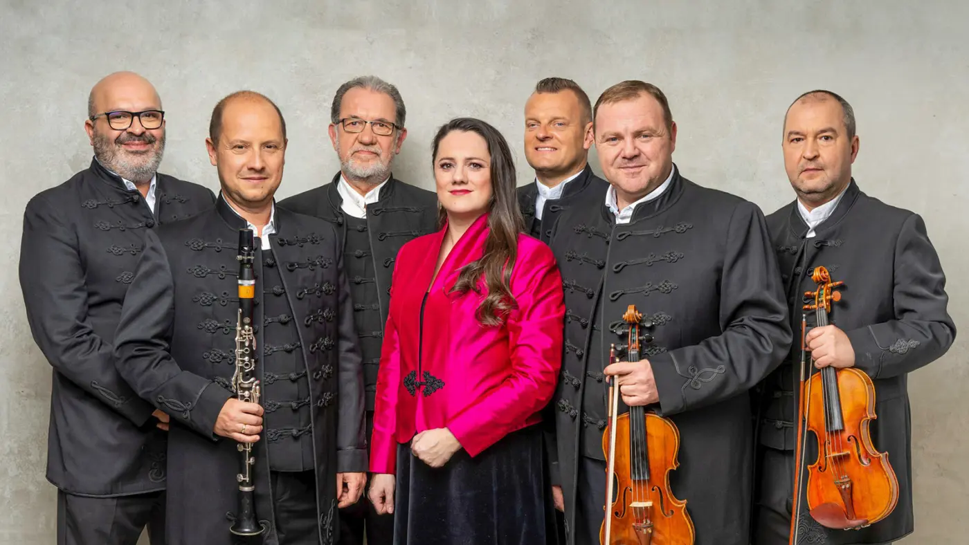 Nyáresti táncházak // Pál István Szalonna és Bandája