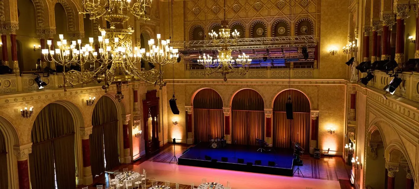 Tavaszi irodalmi gála koncert Budapesten (Vigadó)