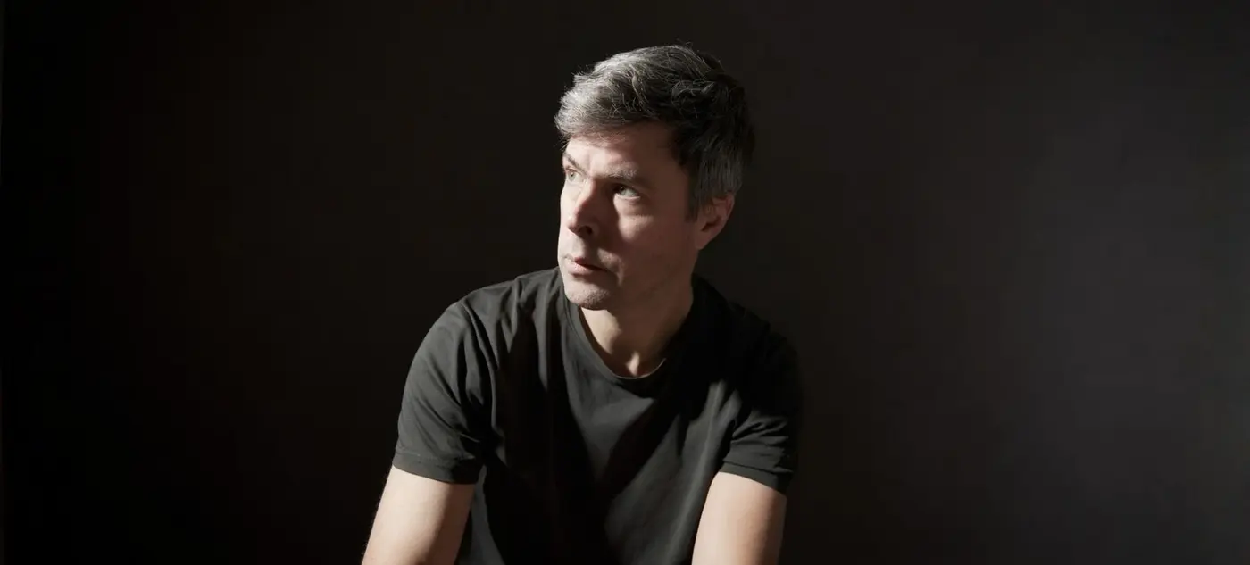 Pódiumbeszélgetés a Booker-díjas David Szalayval koncert Budapesten (Vigadó)