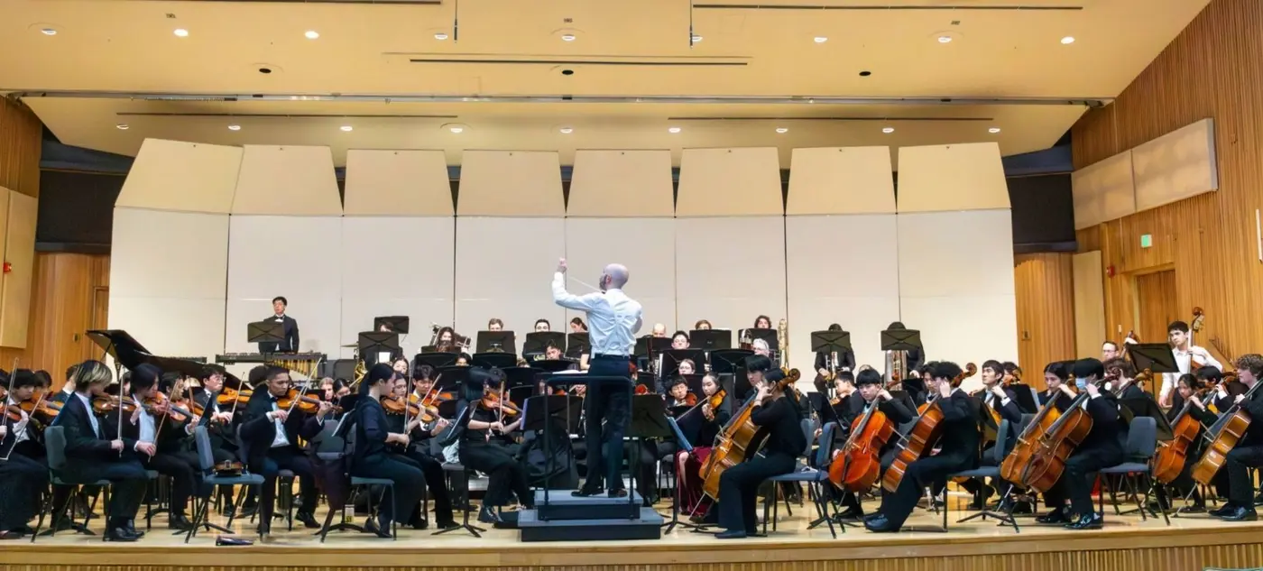 A Sacramento Youth Symphony Premier Orchestra koncertje koncert Budapesten (Vigadó)