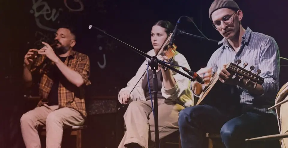 Cserga táncház koncert Budapesten (Zsír)